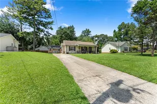 2560 Fairlane Dr, Cumming, GA 30041 - Photo 11