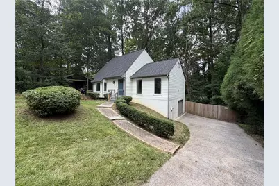 1394 Natchez Trace SW, Marietta, GA 30008 - Photo 17