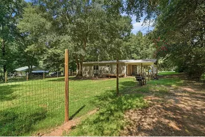 215 Hoke Street, Maysville, GA 30558 - Photo 29