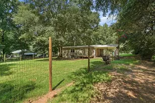 215 Hoke St, Maysville, GA 30558 - Photo 29