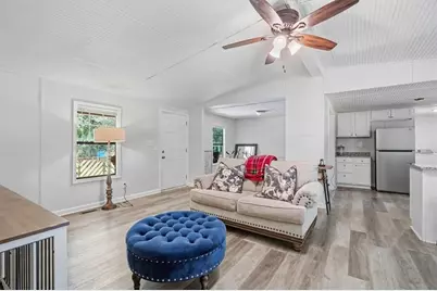215 Hoke Street, Maysville, GA 30558 - Photo 9