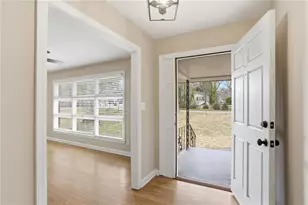 305 Brookwood Dr SW, Marietta, GA 30064 - Photo 3