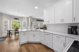 230 Greystone Ct, Roswell, GA 30075 - Photo 7