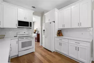 230 Greystone Ct, Roswell, GA 30075 - Photo 9