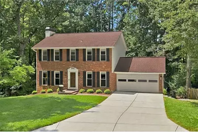 120 Lakeland Way, Roswell, GA 30076 - Photo 1