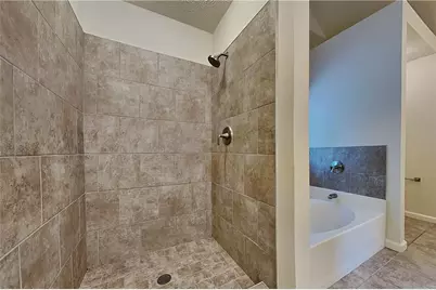 1555 Rose Pointe Drive, Loganville, GA 30052 - Photo 9