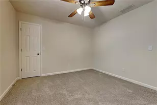 1555 Rose Pointe Dr, Loganville, GA 30052 - Photo 13