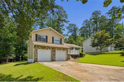 4390 Valley Brook Lane, College Park, GA 30349 - Photo 3