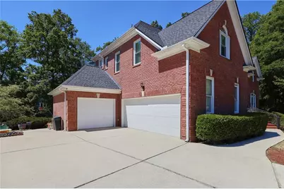 2381 Oak Grove Meadows, Decatur, GA 30033 - Photo 3