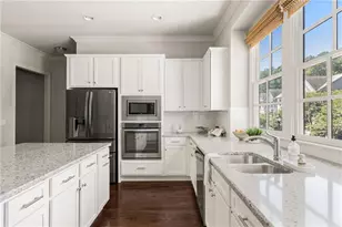 2531 Skyland Dr NE, Atlanta, GA 30319 - Photo 9