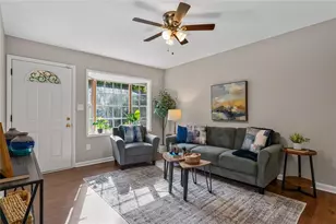 6177 Crestview Ln, Forest Park, GA 30297 - Photo 7