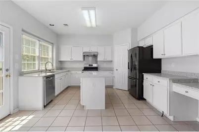 7810 Brookwood Way, Cumming, GA 30041 - Photo 19