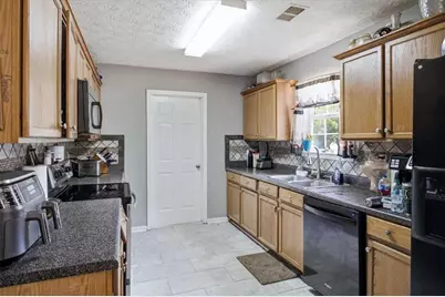 306 Ponderosa Tr, Jackson, GA 30233 - Photo 7