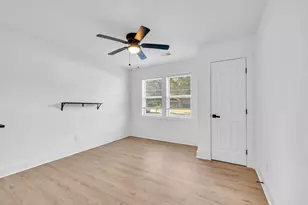 2484 Calvin Ave, East Point, GA 30344 - Photo 9