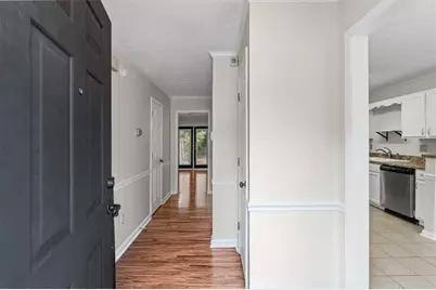 2927 Governors Court, Marietta, GA 30066 - Photo 3