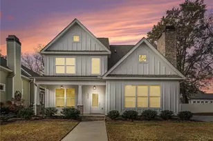 352 Davis St, Monroe, GA 30655 - Photo 5
