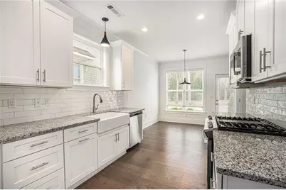 352 Davis Street, Monroe, GA 30655 - Photo 15