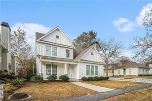 352 Davis St, Monroe, GA 30655 - Photo 7