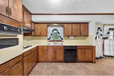 513 Midland Park Drive, Stone Mountain, GA 30087 - Photo 11