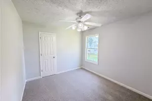 1396 Bramlett Forest Ct, Lawrenceville, GA 30045 - Photo 15