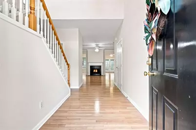 774 Gardenside Circle, Marietta, GA 30067 - Photo 3
