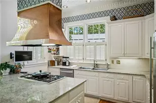 36 Delta Pl NE, Atlanta, GA 30307 - Photo 17