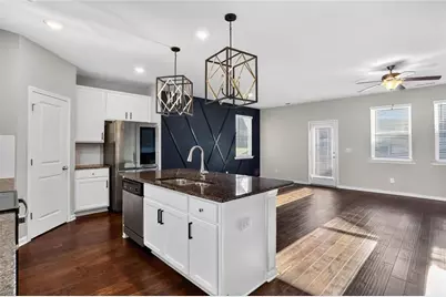 1553 Spring Hollow Way, Stone Mountain, GA 30083 - Photo 3