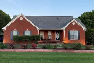 44 Still Water Ln, Jefferson, GA 30549 - Photo 1