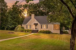 139 Myrtle St, Toccoa, GA 30577 - Photo 5