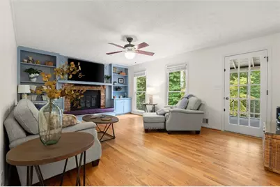 3612 Candlewood Way NE, Marietta, GA 30066 - Photo 3