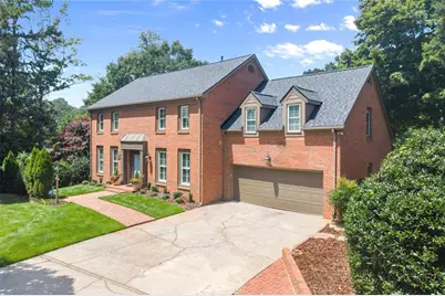 255 Tenth Fairway, Roswell, GA 30076 - Photo 1