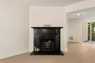 5716 Wells Cir, Stone Mountain, GA 30087 - Photo 5