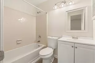 5716 Wells Cir, Stone Mountain, GA 30087 - Photo 15