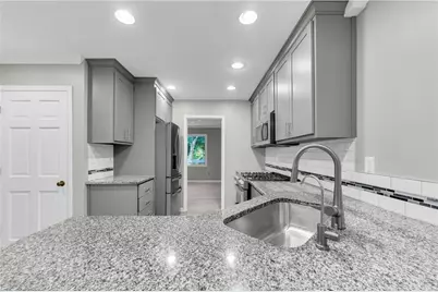 1493 Ashford Place NE, Atlanta, GA 30319 - Photo 9