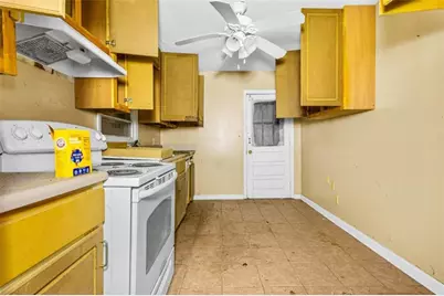 449 Hamilton E Holmes Drive, Atlanta, GA 30318 - Photo 5