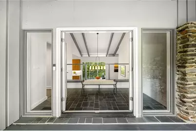 460 Valley Green Drive NE, Atlanta, GA 30342 - Photo 7
