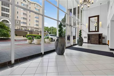 2479 Peachtree Road NE #1708, Atlanta, GA 30305 - Photo 3