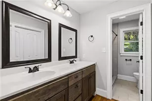 530 E Lake Dr, Gainesville, GA 30506 - Photo 23