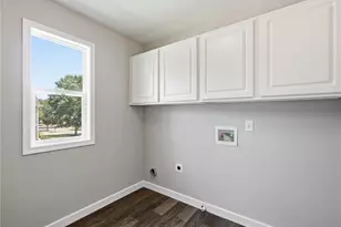 1203 Lanier Springs Dr, Buford, GA 30518 - Photo 33