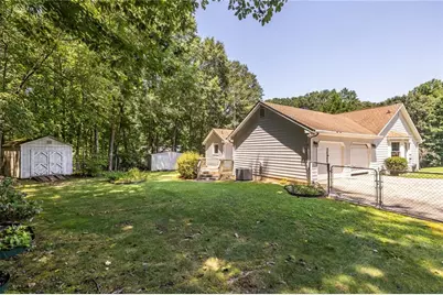 215 Valley Brook Trail, Jonesboro, GA 30238 - Photo 33
