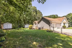 215 Valley Brook Trail, Jonesboro, GA 30238 - Photo 33