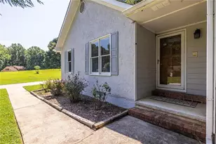 215 Valley Brook Trail, Jonesboro, GA 30238 - Photo 3