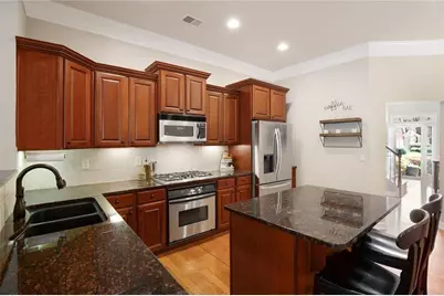 1404 Lexington Dr, Roswell, GA 30075 - Photo 13