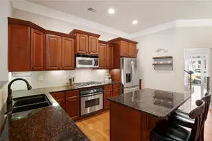 1404 Lexington Dr, Roswell, GA 30075 - Photo 13