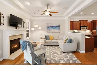 1404 Lexington Dr, Roswell, GA 30075 - Photo 5