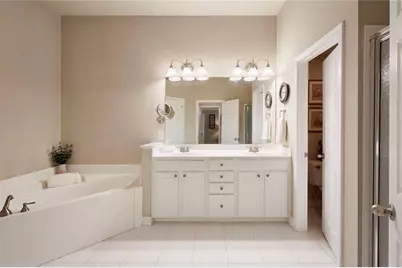 1404 Lexington Dr, Roswell, GA 30075 - Photo 21