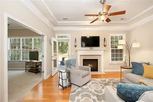 1404 Lexington Dr, Roswell, GA 30075 - Photo 7