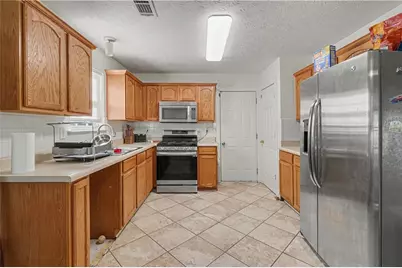 3540 Imperial Hill Drive, Snellville, GA 30039 - Photo 9