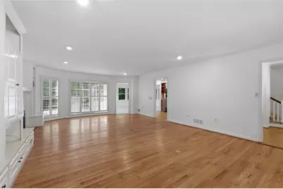 7140 Duncourtney Drive, Sandy Springs, GA 30328 - Photo 7