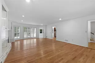 7140 Duncourtney Dr, Sandy Springs, GA 30328 - Photo 7